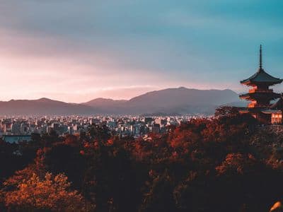 The pagoda of Kiyomizu-dera above Kyoto at dusk